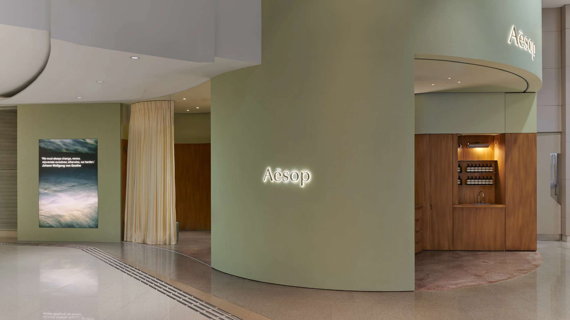 aesop_hysan_place_iii_hero_bleed_desktop_2880x1620px.jpg